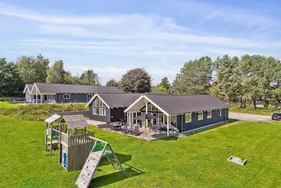 Image de Superbe maison à Vejby avec sauna