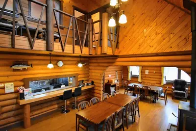 Image de Canadian Log Cottage Takitaro