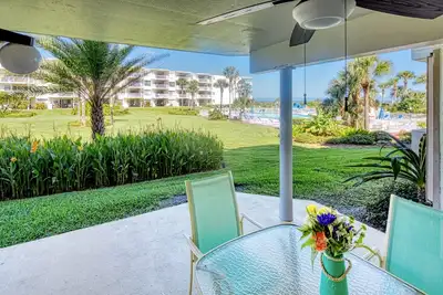 Image de La famille préférée! Accès facile à la piscine du rez-de-chaussée au Colony Reef Club