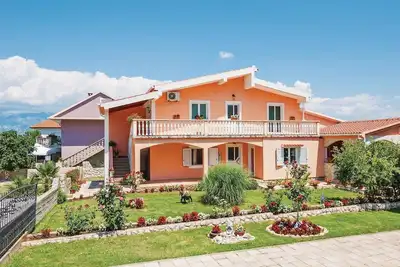 Image de Magnifique appartement à Podgradina