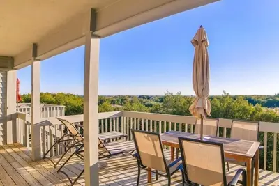 Image de Baylin B (11b): 2 Br / 2. 5 Ba en bord de mer Ă Topsail Beach, pour 7 personnes