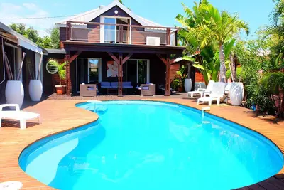 Image de 5*Piscine chauffée Villa Cinta à 100m de la plage sur 700m2 arborés