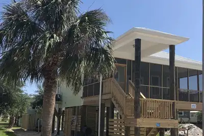 Image de Très bien situé - Construit en 2018 - À quelques minutes de la plage - Piscine privée clôturée