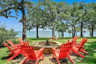 Image de Marcher jusqu'à l'eau - Maison au bord du lac sur le lac Texoma