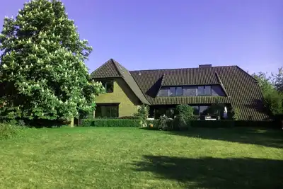 Image de Chambre simple spacieuse avec douche @ 'Little Paradise', à 25 min de la ville de Hambourg