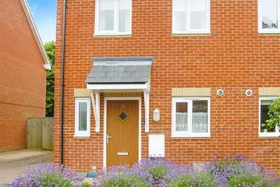 Tennyson Cottage - une maison qui peut accueillir 6 personnes dans 2 chambres