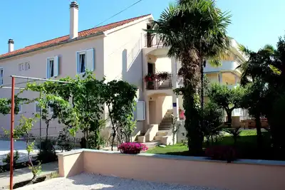 Image de Appartement confortable avec la terrasse Sukosan, Zadar (A-6402-a)