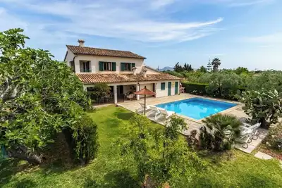 Image de Villa la Vinya avec piscine