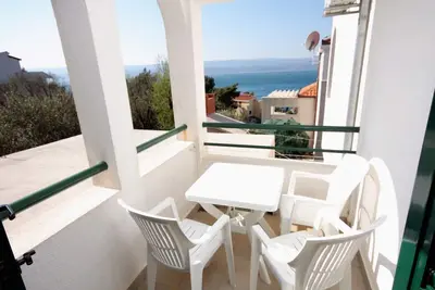 Image de Garçonnière avec la terrasse et la vue sur le mer Balica Rat, Omis (As-4868-h)