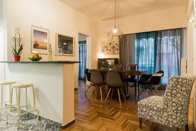 Image de Modern - Vintage apartment by Acropolis museum