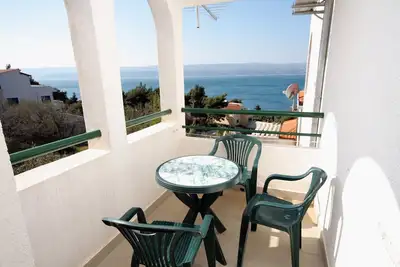 Image de Garçonnière avec la terrasse et la vue sur le mer Balica Rat, Omis (As-4868-d)
