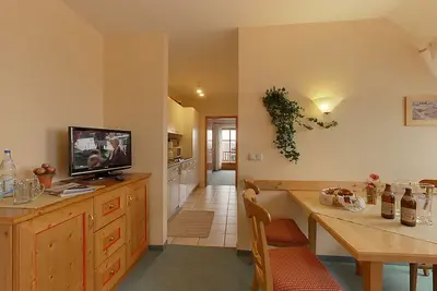 Image de \"Grange Suite\" avec balcon | Appartement élégamment meublé