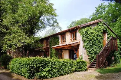 Image de Gite de charme familial en Village de Vacances **** piscine, tennis, bar, etc.