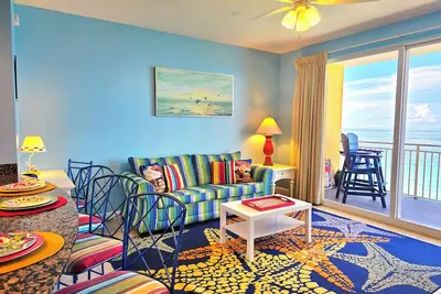 Image de Ocean Front! Éclaboussure! Chaises de plage Gratuit + Netflix. Propriétaire 1bd / 2ba 6 sommeil Opéré!