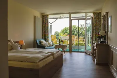 Image de Appartement dans un emplacement optimal avec un très grand lit double