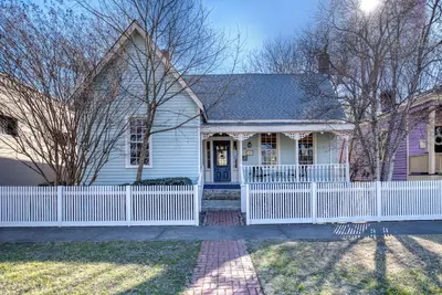 Image de The Dimon Cottage, Suite A