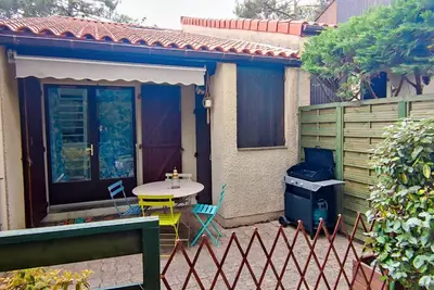 Image de Petite maison jumelée proche du golf dans une résidence avec piscine - 197770