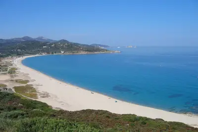 Image de Duplex  climatisé, idéalement situé pour découvrir la corse, plage à 200 m