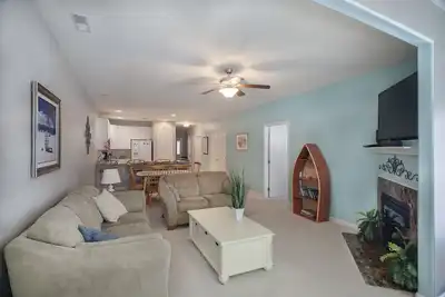 Image de Condo de plage élégant et confortable pour vos vacances en famille ou votre location d'hiver