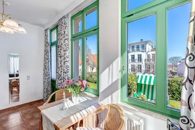 Image de Villa Ostseewarte Whg. 5, Terrasse m. Panier De La Plage - Villa Ostseewarte, Strandnah, teilw. Lake View,