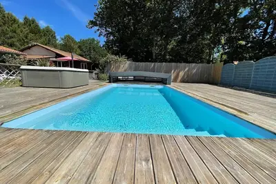 Image de Proche Soulac/mer maison climatisée 6 pers, piscine couverte, jacuzzi