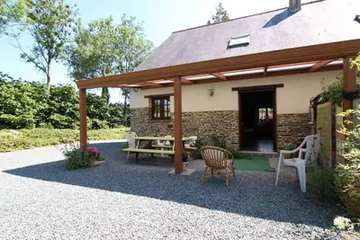 Image de Maison avec pergola, jardin privé et cheminée, à 6 km de Saint Lô, animaux acceptés