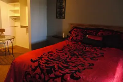 Image de 1 mile à Asu, 10 miles au stade de Cardinal. Offre spéciale pour étudiants offerte