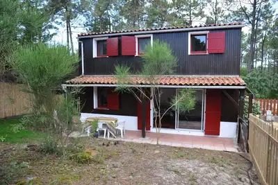 Image de Maisonnette en lisière de pinède dans residence avec piscine 15702