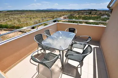 Image de Appartement de deux chambres avec la terrasse Vodice (A-10022-b)