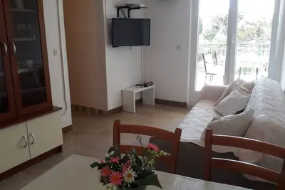 Image de Appartement de deux chambres prés de la plage Bol, Brac (A-13413-f)
