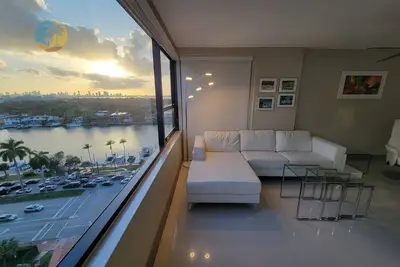 Image de Condo de luxe 3 chambres en bord de mer à Miami - 1419