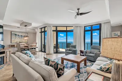 Image de Vues à couper le souffle du paradis | Luxe spacieux avec 2 Master Suites | Mes escapades à la plage