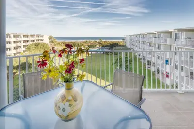 Image de Bronze Condo avec vue sur la mer au Colony Reef Club 3402