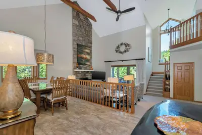 Image de Smokies 4 Wpm: 3 Br \/ 3 Ba, condo de 3 chambres Ă Blowing Rock, pour 8 personnes