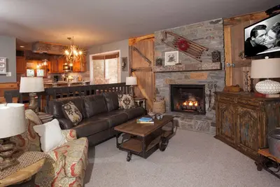 Image de Rhododendron 1 Wpm: 2 Br \/ 2 Ba Condo 2 chambres Ă Blowing Rock, 6 couchages