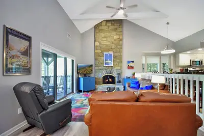 Image de Poplar 4 Wpm: 2 Br \/ 2 Ba, condo de 2 chambres Ă Blowing Rock, 6 couchages