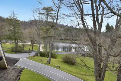 Image de Iris 4 Wpm: 2 Br \/ 2 Ba Efficacité 2 chambres. à Blowing Rock, 6 personnes