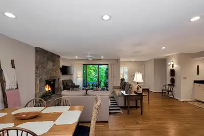 Image de Aspen 1 Wpm: 1 Br \/ 2 Ba 1 chambre w \/ den Ă Blowing Rock, pour 4 personnes