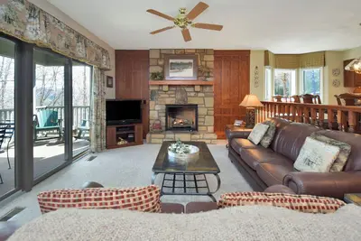 Image de Adirondacks 3 Wpm: 3 Br / 3 Ba condo à Blowing Rock, 8 personnes