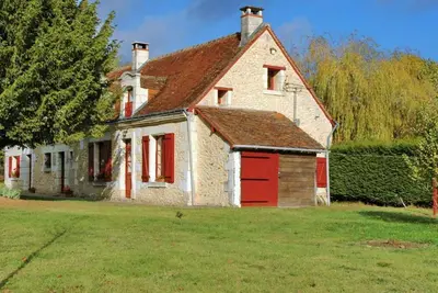 Image de Fermette Tourangelle Rénovée avec Jardin et Proximité Forêt, Près du Zoo de Beauval et des Châteaux
