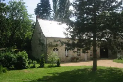 Image de Gîte enchanteur 4 km de Chinon avec jardin privé, cheminée, salle de jeux et équipements bébé inclus