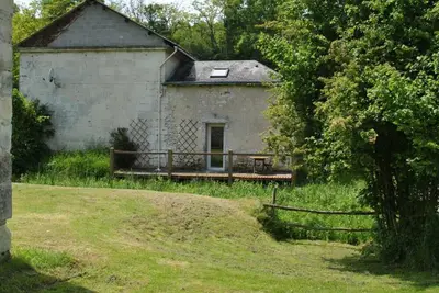 Image de Charmant gîte paysan XIXe avec terrasse et jardin bordé par un ruisseau, à 1, 5 km d'Azay-le-Rideau