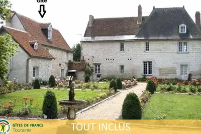 Image de Gîte de charme XVIIe siècle avec jardin clos, balnéo, terrasse panoramique et Wifi près du Château de Villandry