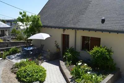 Image de Gîte familial viticole avec jardin, proche des châteaux de la Loire, équipement complet, Wifi inclus