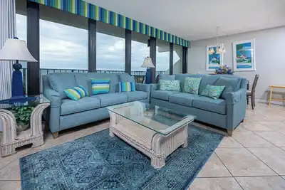 Image de ** Nuits Gratuites! ** Island Winds East 3br * devant la plage! *