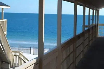 Image de Des pas vers l'eau! Côt�������� plage. . . 2 Chambres / 7 personnes