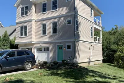 Image de Just Built! Beach House étincelante de propreté, Kelly Beach Passes Inclus 5bed 4 bath