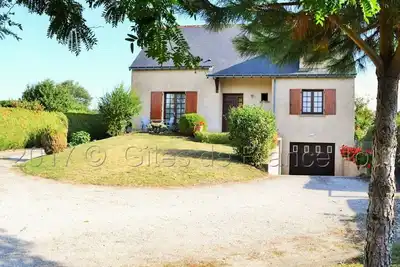 Image de Charmante maison avec jardin, 2 terrasses et cheminée, proche Château d'Azay-le-Rideau