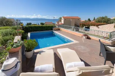 Image de Villa Mare Bol - Maison de 2 chambres pour 5 personnes avec vue sur la mer, au centre de Bol