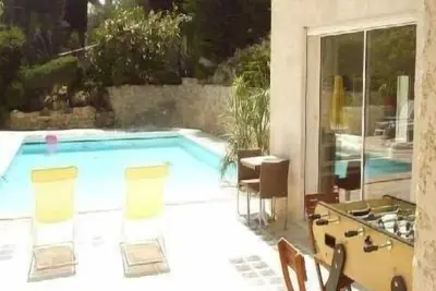 Image de Dans villa beau duplex climatisé bord de piscine \/jardin 4 adultes+garage